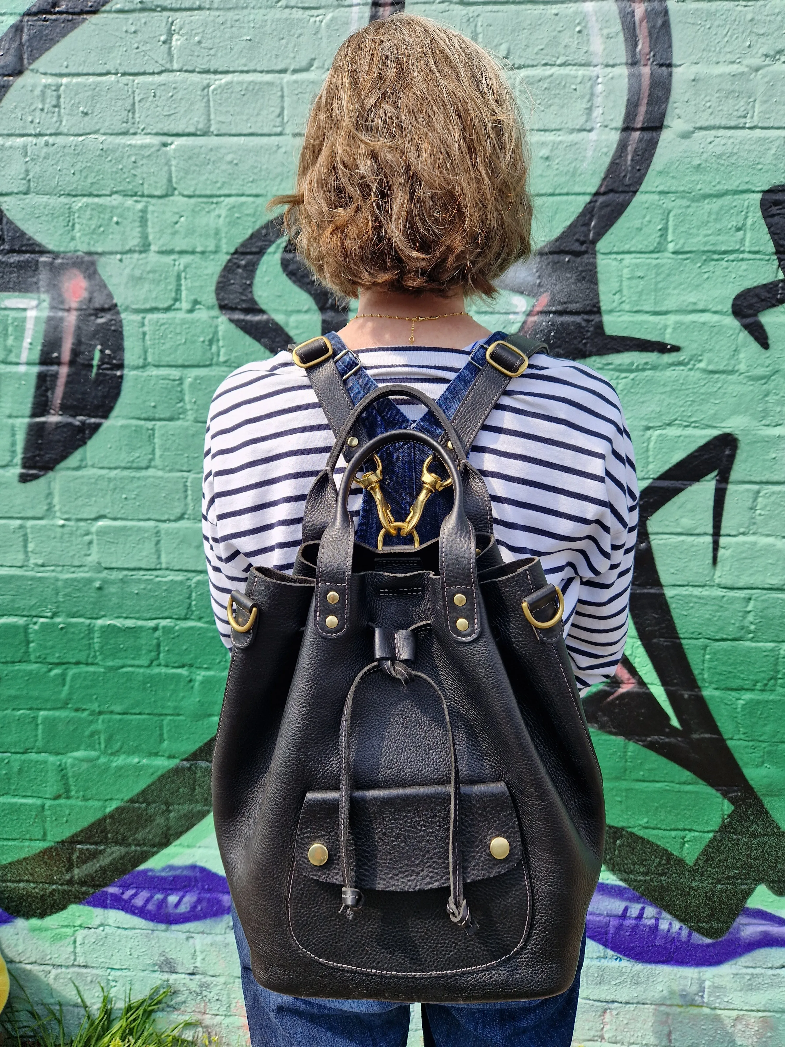The Markwick drawstring bag in Cinder